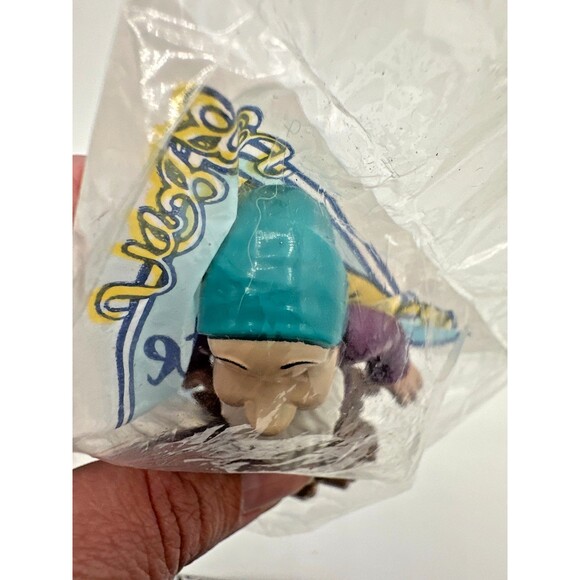 Disney 1992 McDonald’s Happy Meal Toy – Snow White Sleepy Dwarf (Sealed) - Picture 9 of 9